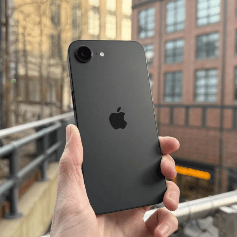 Аксессуары для iPhone 16e