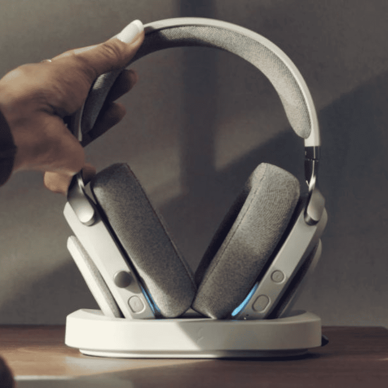 Fractal Design Scape — геймерская гарнитура с DSP, док-станцией и 40 ч автономии