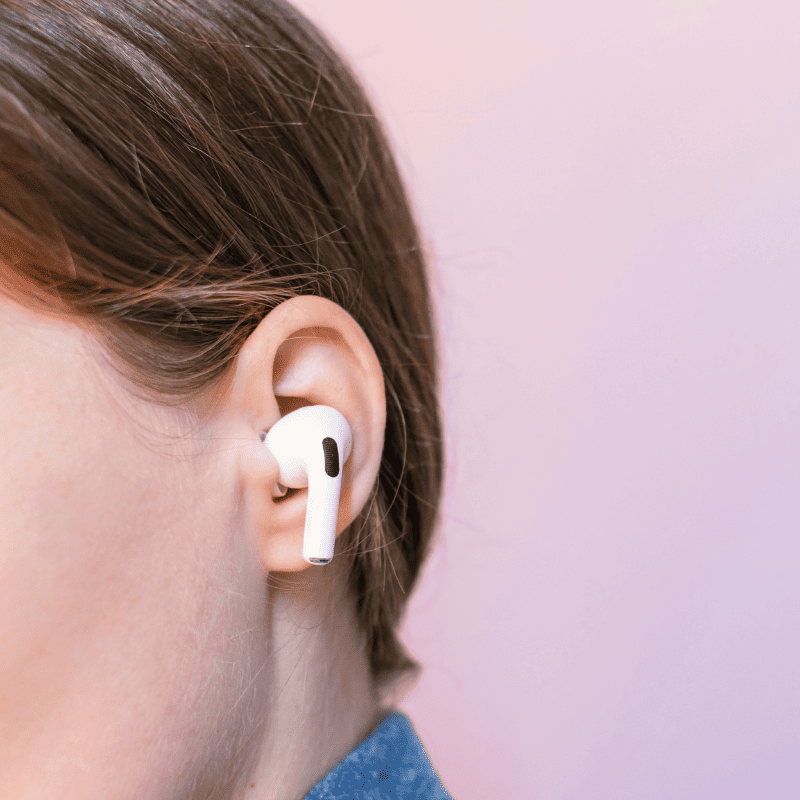 Синхронный перевод в Airpods