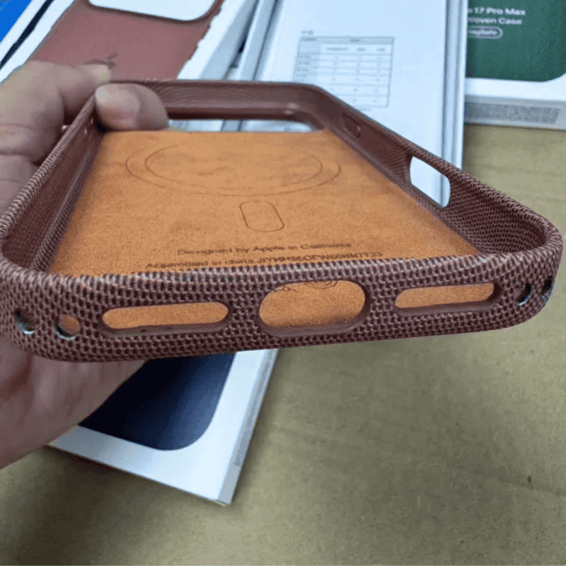 Новые чехлы для iPhone - TechWoven