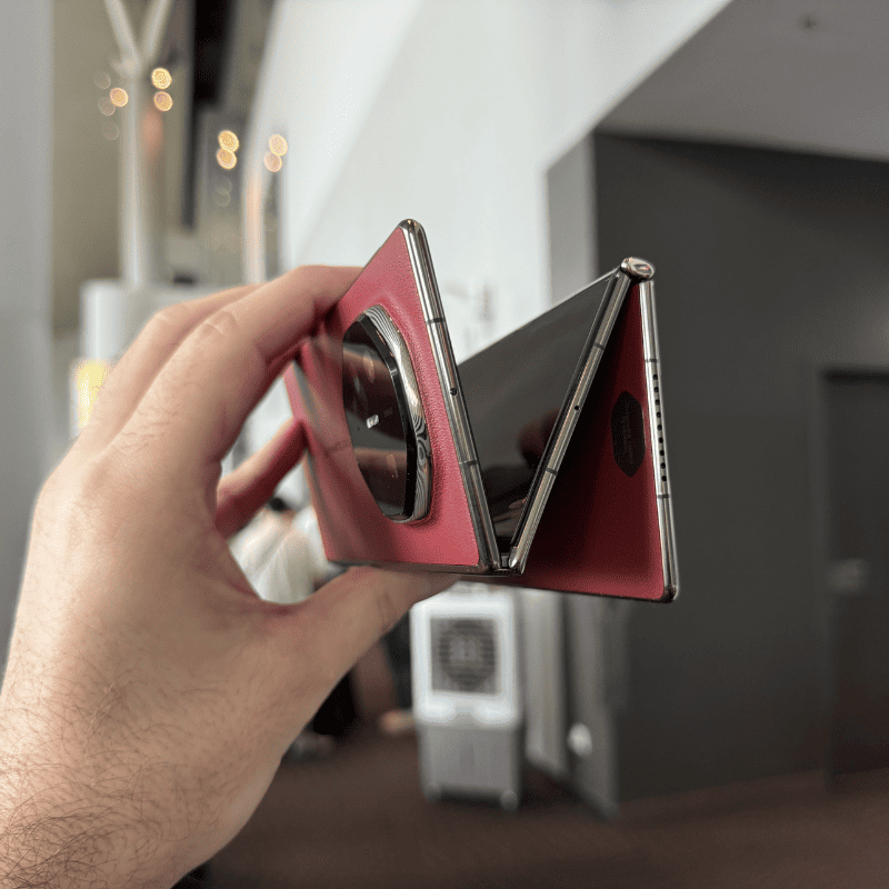 HUAWEI Mate XT раскладушка