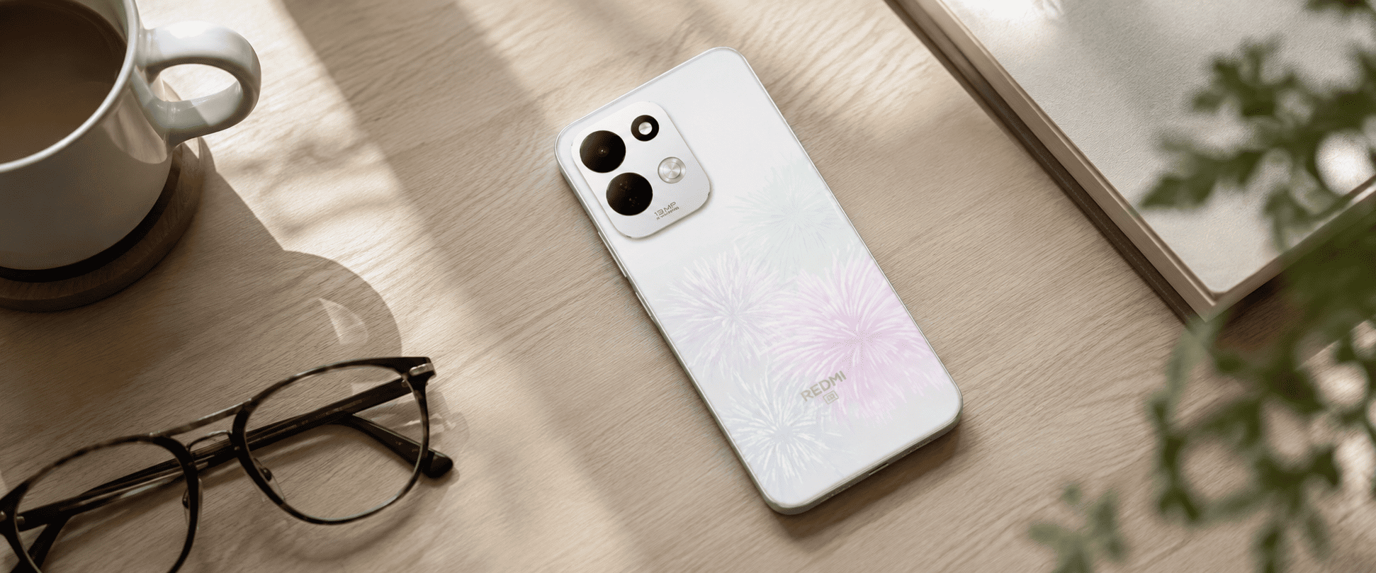 REDMI M100 с белой задней панелью и двойной камерой