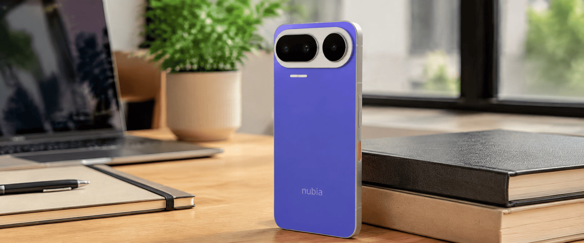 Nubia NaviX Ultra на редакционной визуализации синего корпуса