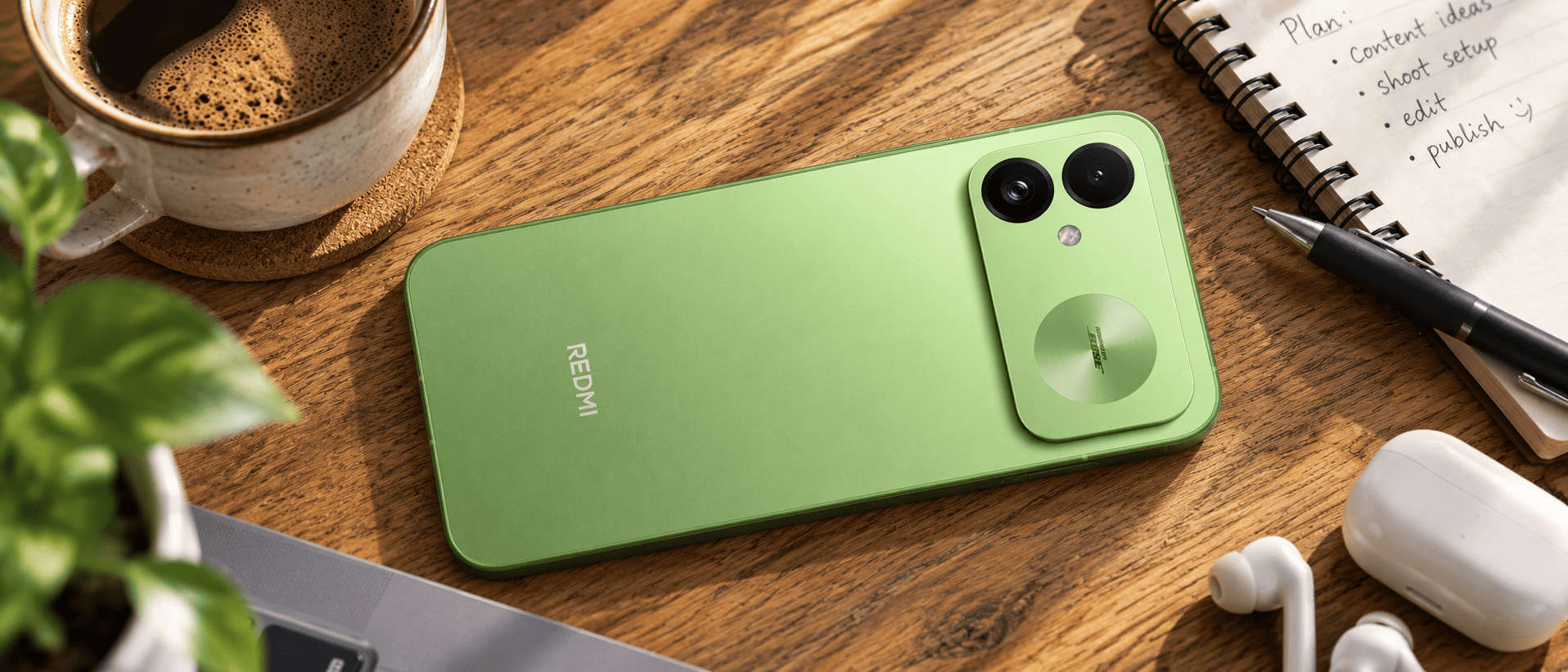 Redmi K100 с двумя камерами и горизонтальным блоком.